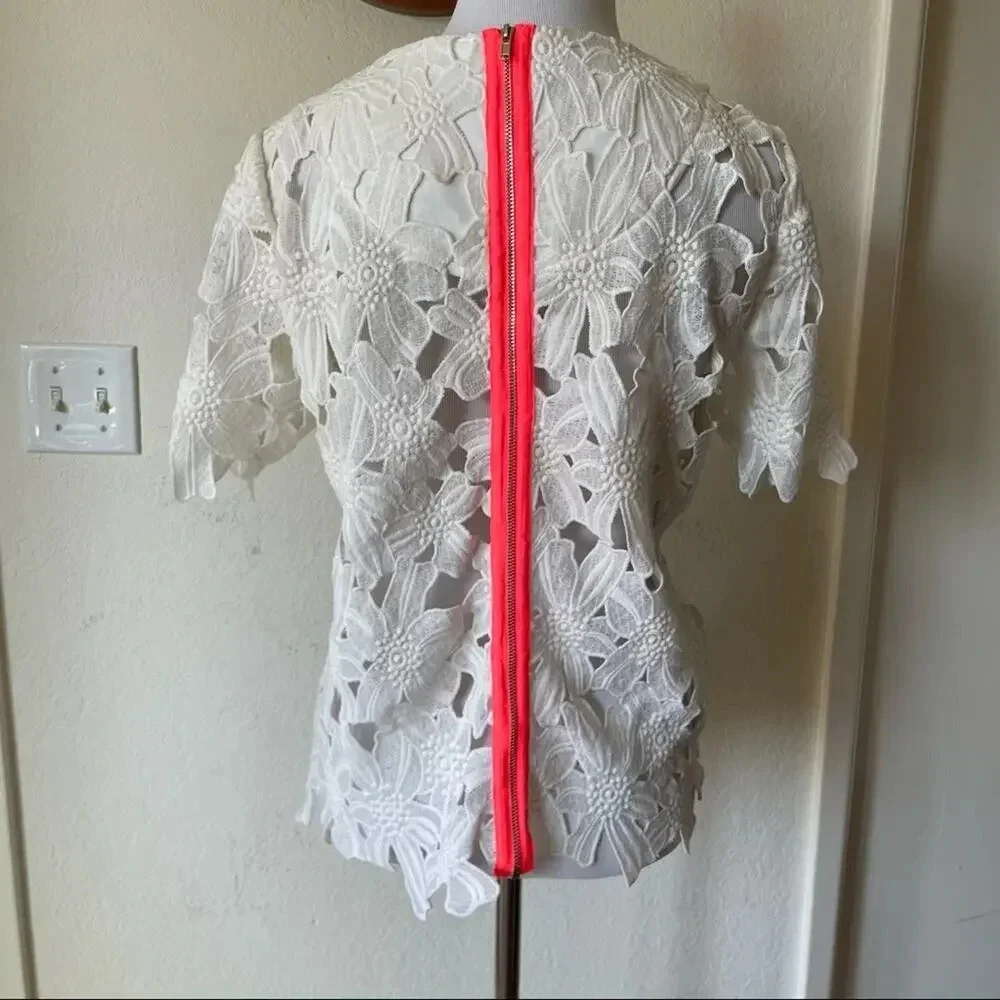 Boho Floral Leaf Macrame Short Sleeved Lace Ivory Blouse Round Neck Back Zipper